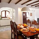 In - Old Town Apartment *